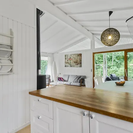 別荘 3 Bedroom Lovely In