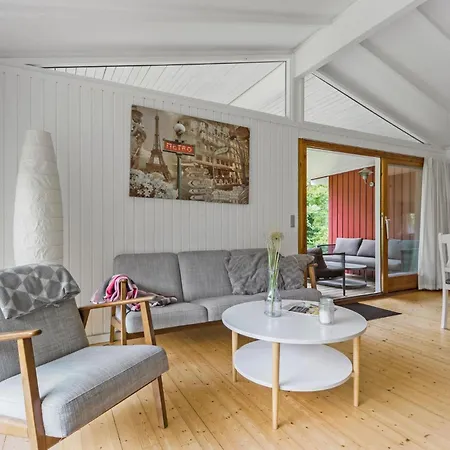3 Bedroom Lovely In Melby