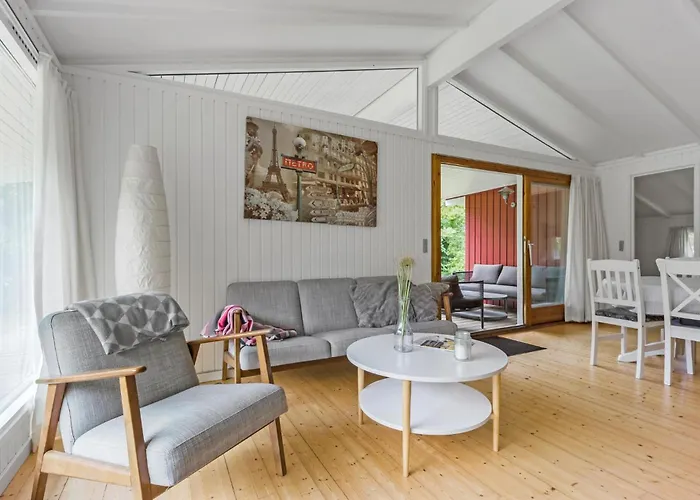 3 Bedroom Lovely In Melby